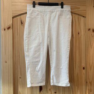 NYDJ White Skinny Capris Size 8